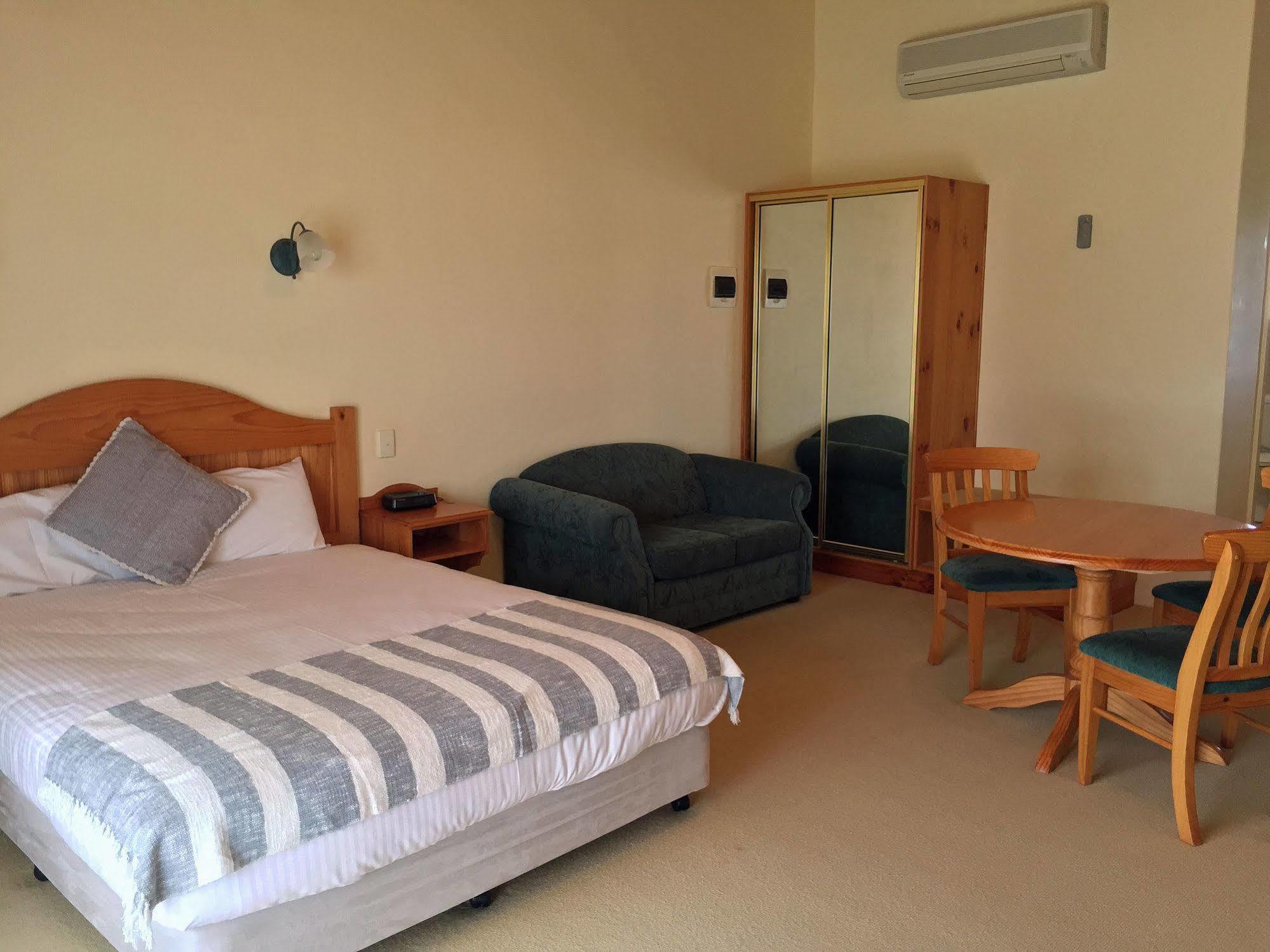 Coonawarra Place Motor Inn Екстер'єр фото