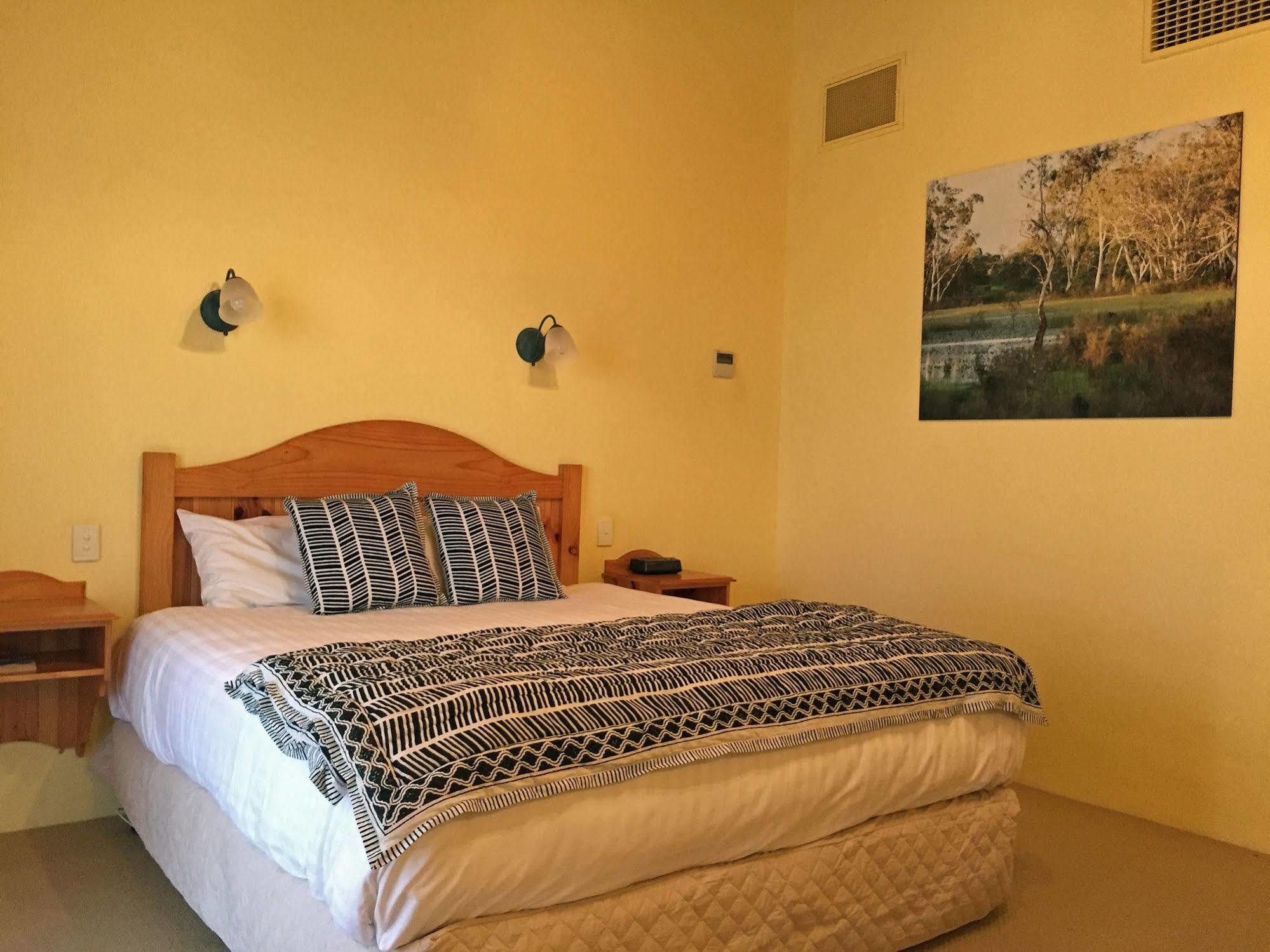 Coonawarra Place Motor Inn Екстер'єр фото